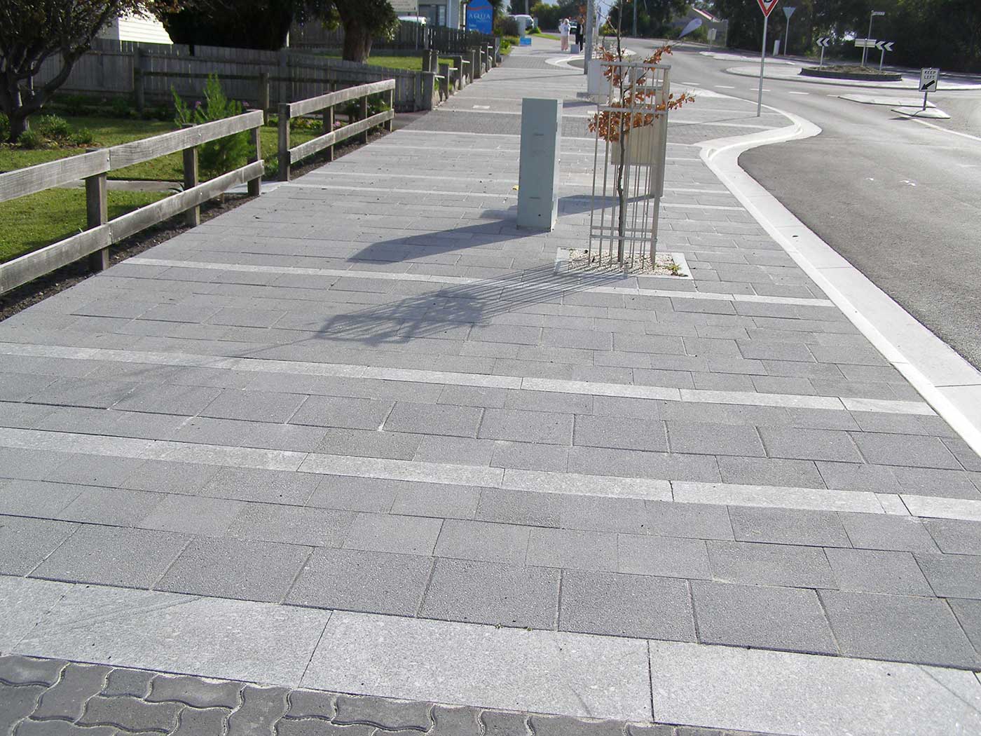 Island Block & Paving Exposed Aggregate Pavers
